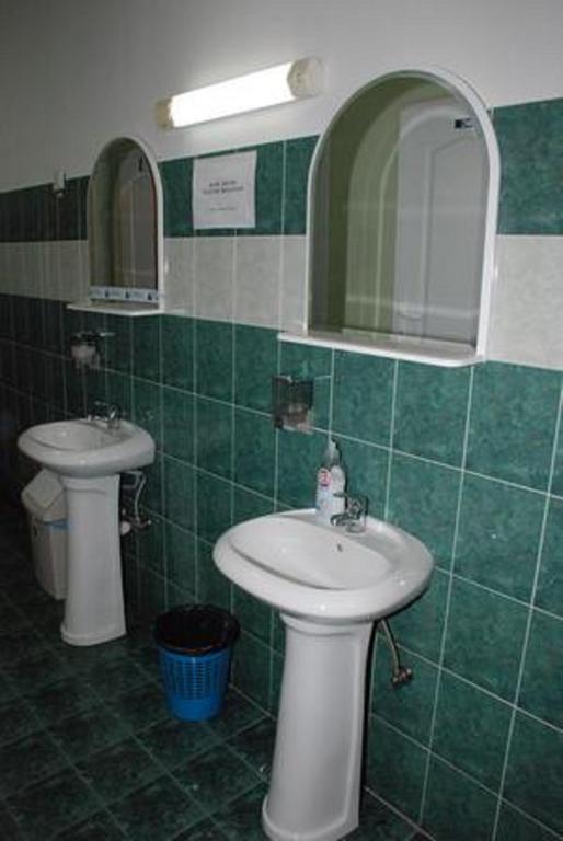 Central Station Hostel Belgrade Chambre photo