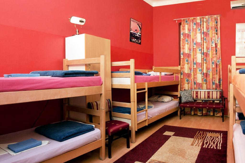 Central Station Hostel Belgrade Extérieur photo